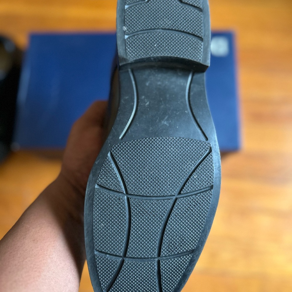 Men’s Croft and Barrow Dress Shoes, size 8.5. - Picture 5 of 7